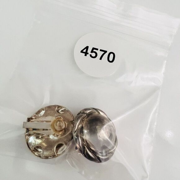 Vintage Earrings Dome Silver Plate Textured Frame Clip On Round 4570 - Picture 7 of 7